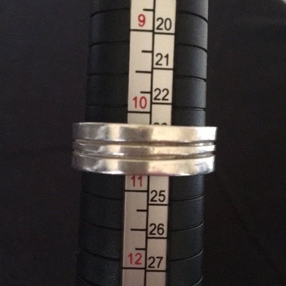Sterling Silver Wedding Ring - Picture 3 of 7